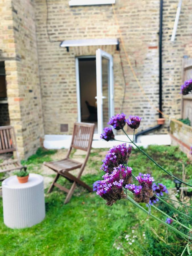 Lavender Den Apartamento Londres Exterior foto
